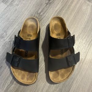 Womens Birkenstock Arizona Two strap sandal. Size 37.